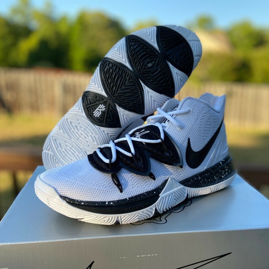Nike Kyrie 5 Tb Team Oreo White Black Basketball Shoes Men's Cn9519-100 New